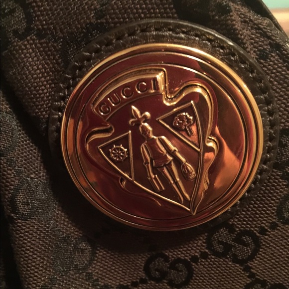 Authentic Gucci Hysteria - Picture 3 of 8